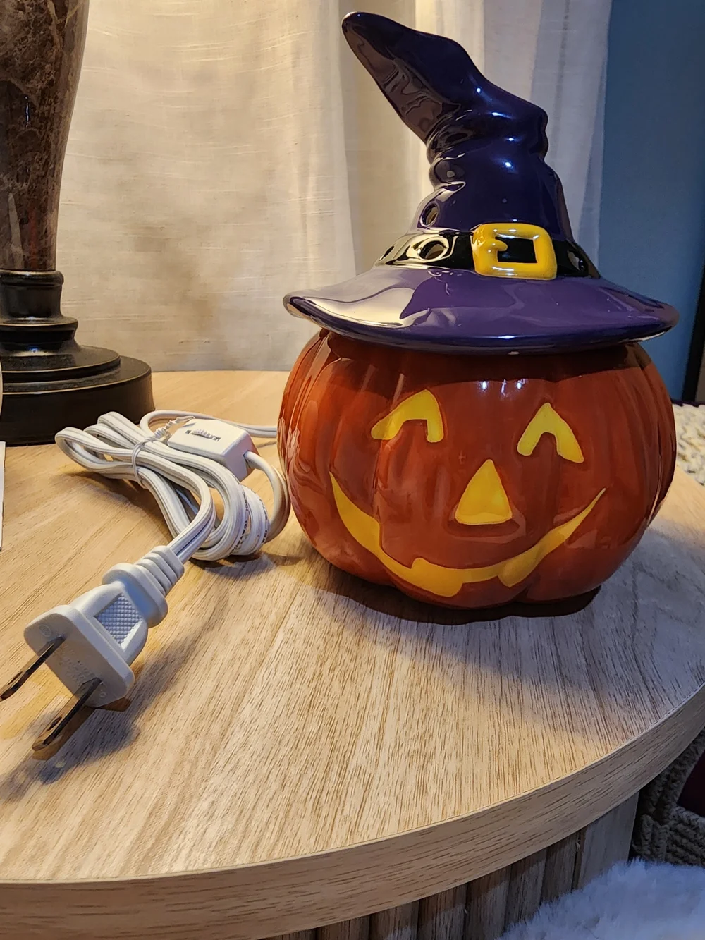 Scentsy BEWITCHED wax warmer